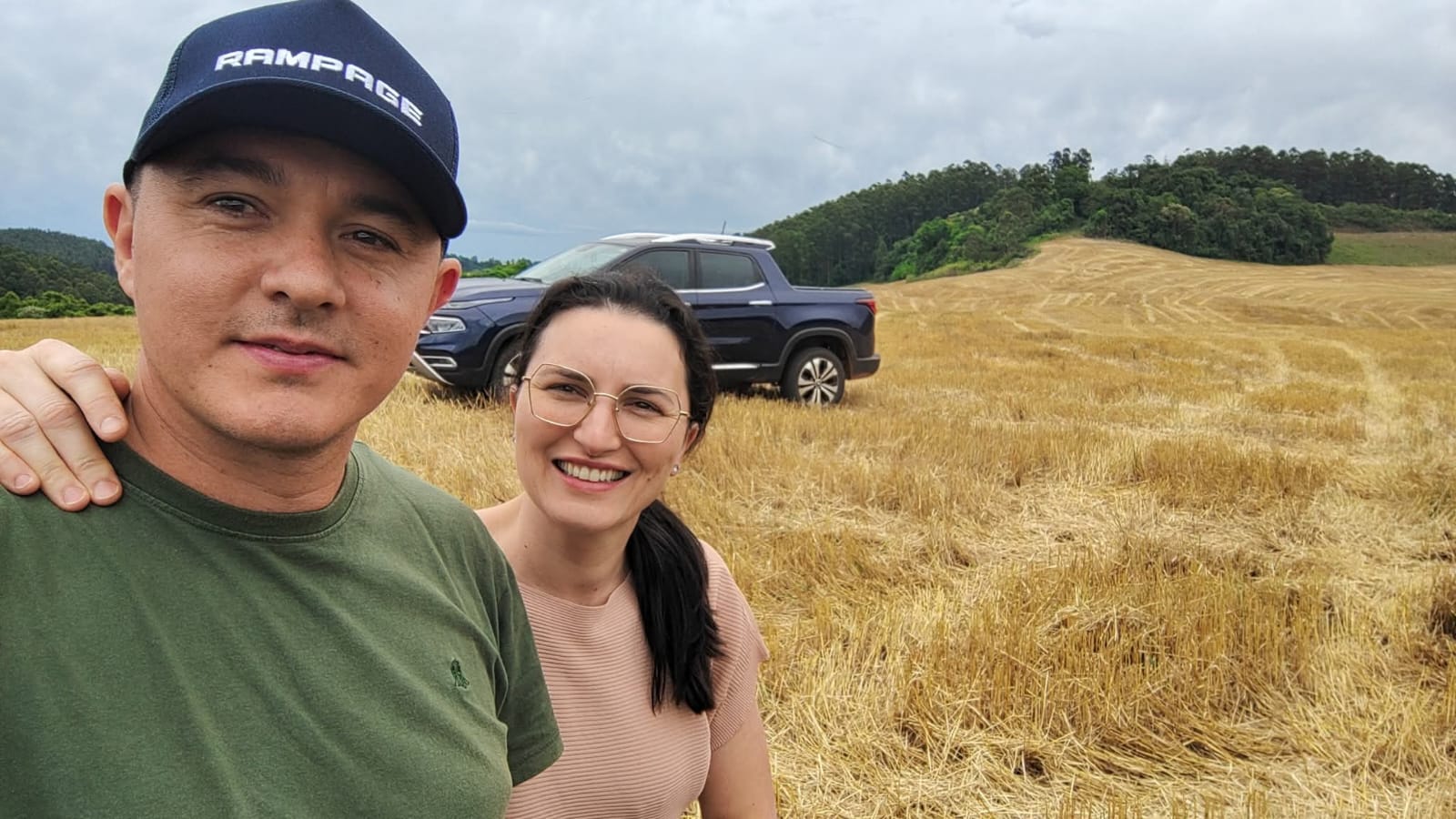 Jonas Scatolin e Tatiane Paris Scatolin — idealizadores da AGROTEC Imobiliária